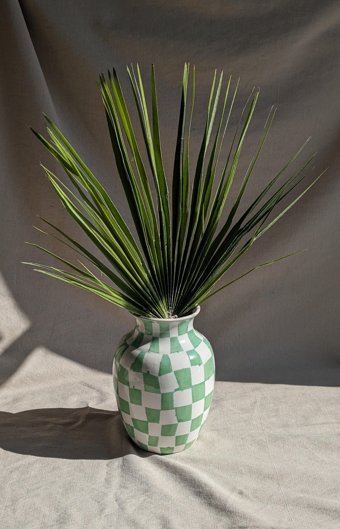 Checkered Vase Gator Green